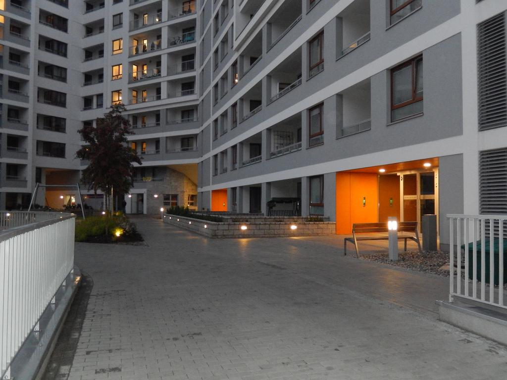 Inny Wymiar Warszawa Zewnętrze zdjęcie